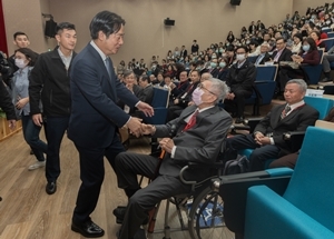 賴總統與李明亮前署長 賴總統與李明亮前署長